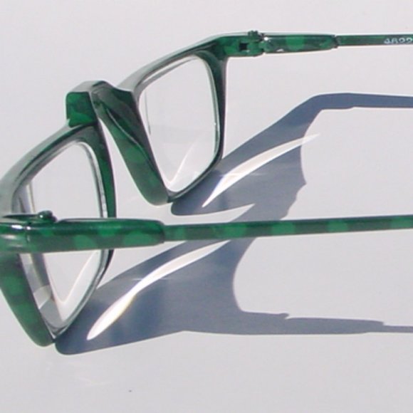 (NWT) Vintage 90's Carbon Fiber Rectangle Reader (S. Green) - Picture 2 of 4